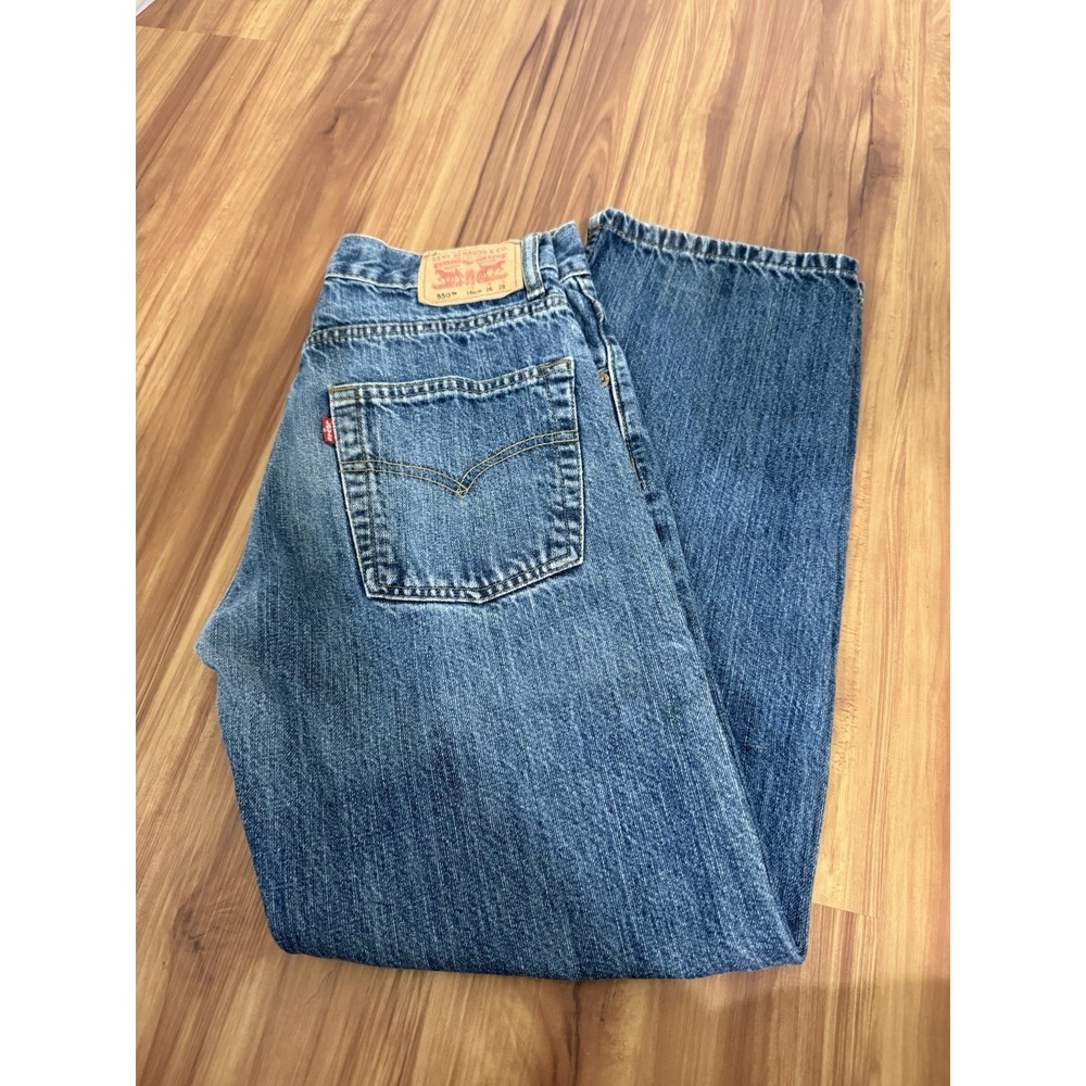 Women's Levi's Vintage 550 Size 16 Slim 26x28 Medium Fade Wash Relaxed Fit Jeans